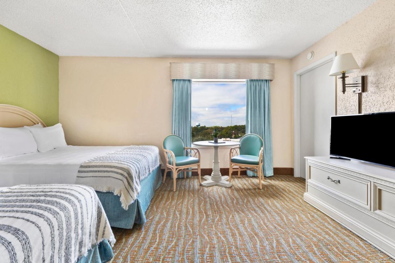 Sandcastle Oceanfront Resort At The Pavilion Миртл-Бич Экстерьер фото