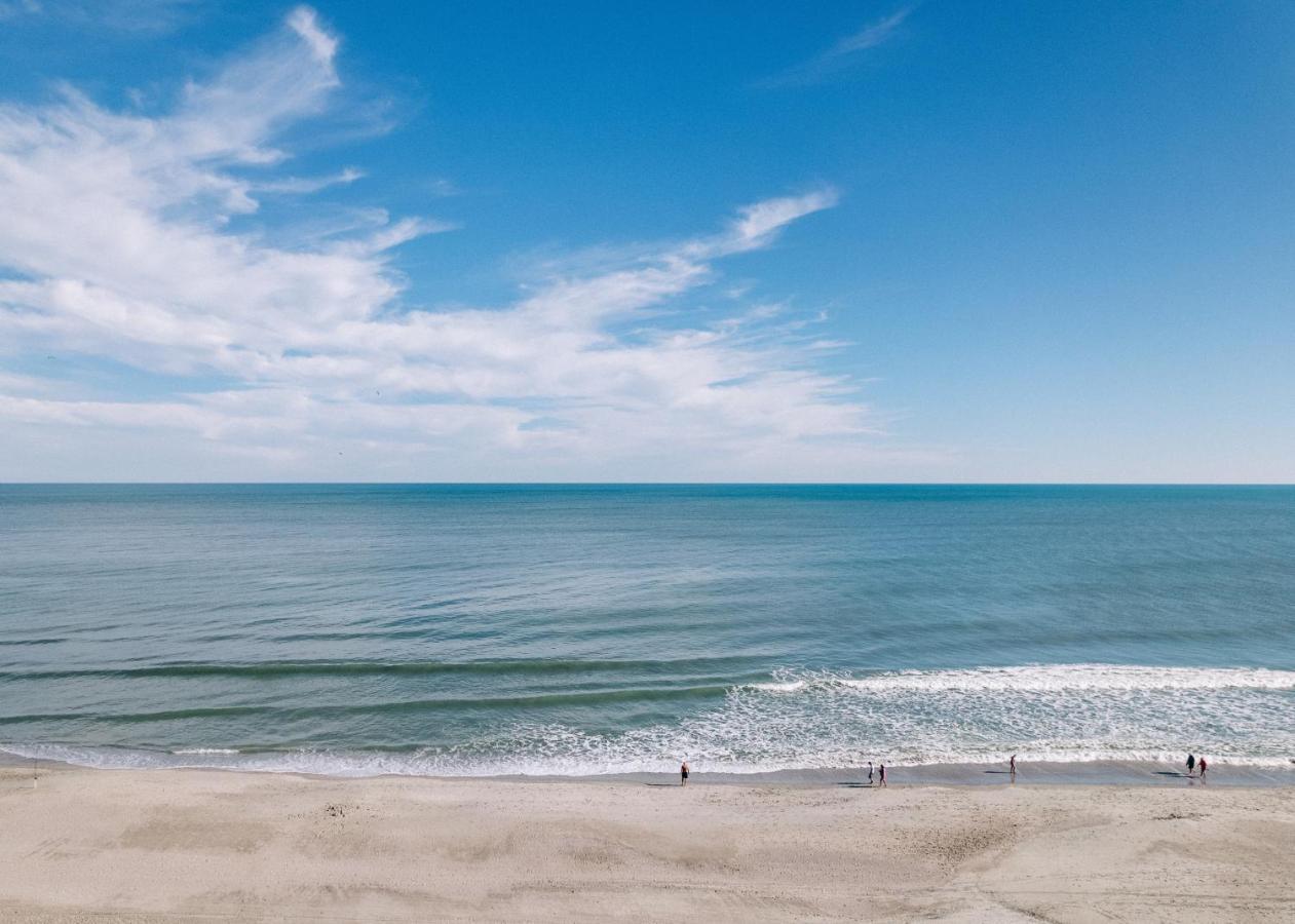 Sandcastle Oceanfront Resort At The Pavilion Миртл-Бич Экстерьер фото